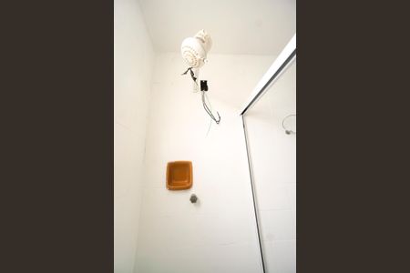 Apartamento para alugar com 70m², 2 quartos e 1 vagaChuveiro