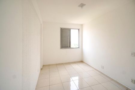 Apartamento para alugar com 70m², 2 quartos e 1 vagaQuarto 02