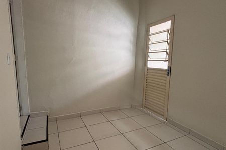 Quarto 2 de casa para alugar com 2 quartos, 70m² em Batistini, São Bernardo do Campo