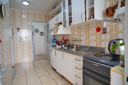 Apartamento à venda com 82m², 2 quartos e 1 vagaCozinha 