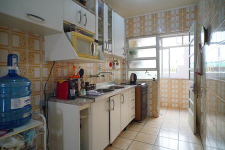 Apartamento à venda com 82m², 2 quartos e 1 vagaCozinha 