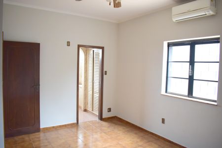 Casa para alugar com 260m², 4 quartos e 4 vagasSuíte