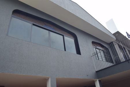 Casa para alugar com 260m², 4 quartos e 4 vagasFachada