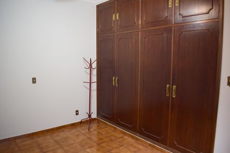 Casa para alugar com 260m², 4 quartos e 4 vagasQuarto 1