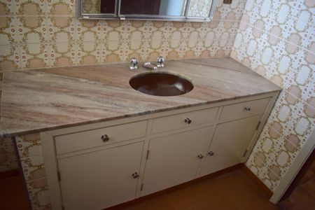 Casa para alugar com 260m², 4 quartos e 4 vagasBanheiro 2