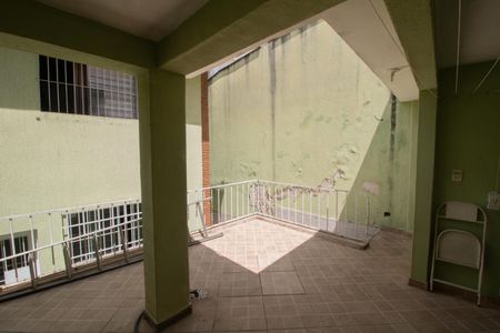 Casa à venda com 160m², 3 quartos e 3 vagas Casa à venda com 160m², 3 quartos e 3 vagasÁREA DE SERVIÇO