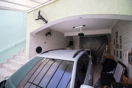 Casa à venda com 160m², 3 quartos e 3 vagas Casa à venda com 160m², 3 quartos e 3 vagasGARAGEM