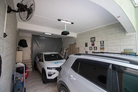 Casa à venda com 160m², 3 quartos e 3 vagas Casa à venda com 160m², 3 quartos e 3 vagasGARAGEM