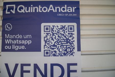 Casa à venda com 160m², 3 quartos e 3 vagas Casa à venda com 160m², 3 quartos e 3 vagasPLAQUINHA