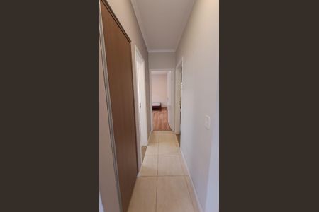 Casa à venda com 80m², 3 quartos e 2 vagas Casa à venda com 80m², 3 quartos e 2 vagasCorredor