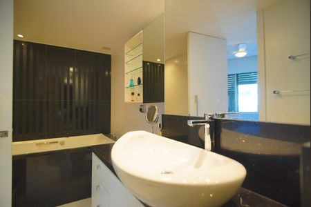 Apartamento para alugar com 170m², 3 quartos e 2 vagasBanheiro da Suíte