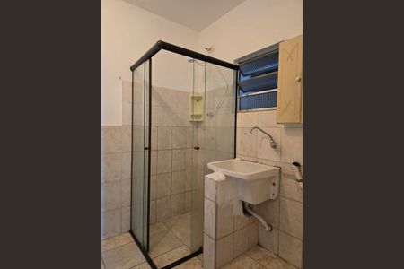 Banheiro Social de kitnet/studio para alugar com 1 quarto, 35m² em Parque Continental Ii, Guarulhos