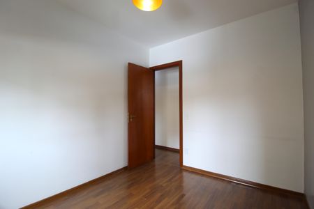 Quarto 2 de apartamento para alugar com 2 quartos, 53m² em Vila Olímpia, São Paulo