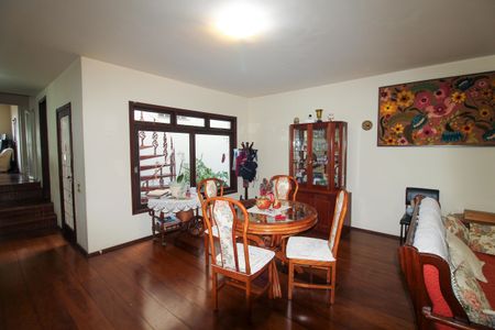 Sala de casa à venda com 5 quartos, 640m² em Rolinópolis, São Paulo