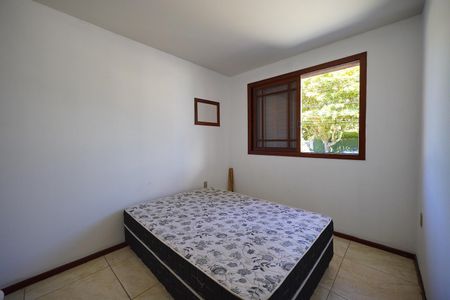 Casa para alugar com 400m², 4 quartos e 4 vagas Casa para alugar com 400m², 4 quartos e 4 vagasQuarto 4