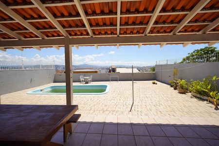 Quintal de casa para alugar com 4 quartos, 400m² em Itaguaçu, Florianópolis