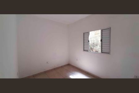 Quarto de casa para alugar com 1 quarto, 30m² em Santa Maria, Osasco
