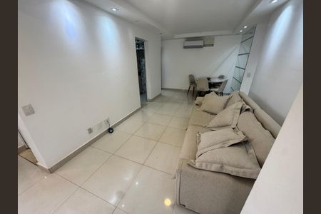 Apartamento para alugar com 95m², 3 quartos e 2 vagasSala