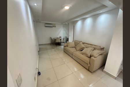 Apartamento para alugar com 95m², 3 quartos e 2 vagasSala