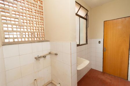 Apartamento à venda com 84m², 3 quartos e 1 vagaÁrea de Serviço