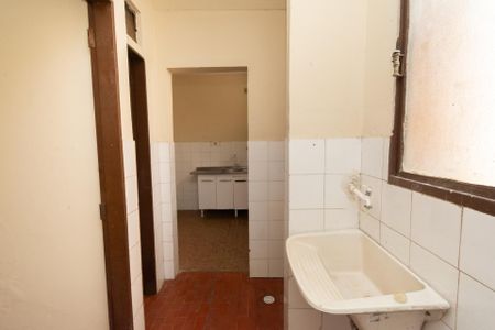 Apartamento à venda com 84m², 3 quartos e 1 vagaÁrea de Serviço