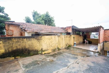 Casa à venda com 98m², 1 quarto e 1 vagaQuintal