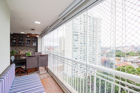 Apartamento à venda com 98m², 3 quartos e 2 vagas Apartamento à venda com 98m², 3 quartos e 2 vagasVaranda