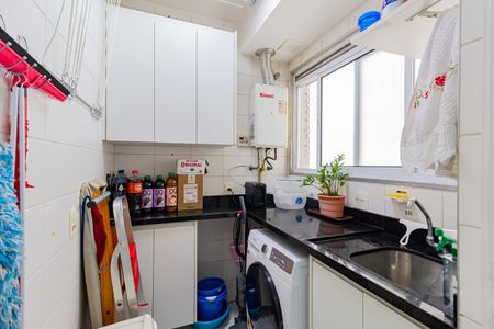 Apartamento à venda com 98m², 3 quartos e 2 vagas Apartamento à venda com 98m², 3 quartos e 2 vagasÁrea de Serviço