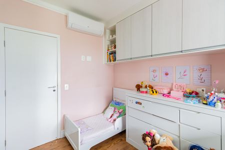 Apartamento à venda com 98m², 3 quartos e 2 vagas Apartamento à venda com 98m², 3 quartos e 2 vagasQuarto 3