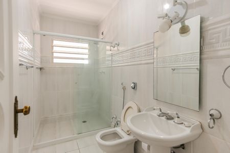 Casa de condomínio para alugar com 247m², 4 quartos e 3 vagas Casa de condomínio para alugar com 247m², 4 quartos e 3 vagasBanheiro Social