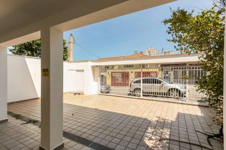 Casa de condomínio para alugar com 247m², 4 quartos e 3 vagas Casa de condomínio para alugar com 247m², 4 quartos e 3 vagasGaragem