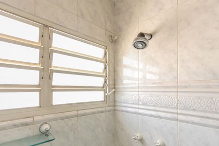 Casa de condomínio para alugar com 247m², 4 quartos e 3 vagas Casa de condomínio para alugar com 247m², 4 quartos e 3 vagasSuíte 1