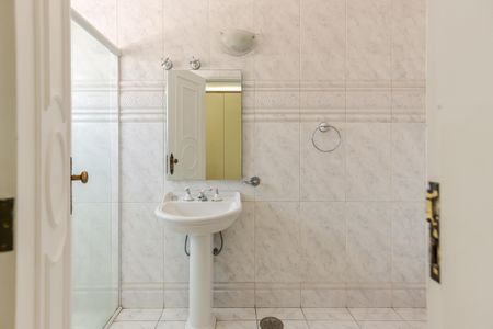 Casa de condomínio para alugar com 247m², 4 quartos e 3 vagas Casa de condomínio para alugar com 247m², 4 quartos e 3 vagasSuíte 1