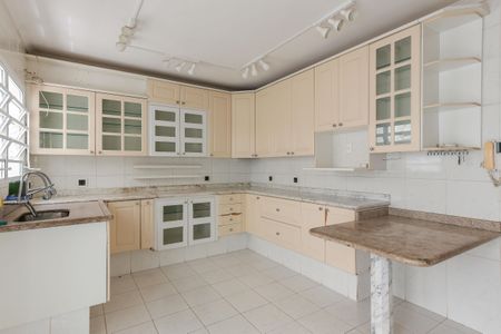 Casa de condomínio para alugar com 247m², 4 quartos e 3 vagas Casa de condomínio para alugar com 247m², 4 quartos e 3 vagasCozinha