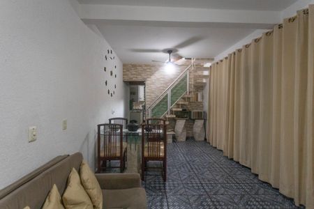 Sala de casa à venda com 1 quarto, 125m² em Balneário São Francisco, Diadema