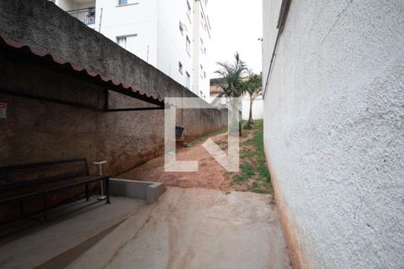 Apartamento à venda com 44m², 2 quartos e 1 vaga Apartamento à venda com 44m², 2 quartos e 1 vagaÁrea Comum