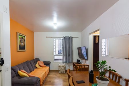 Apartamento à venda com 44m², 2 quartos e 1 vaga Apartamento à venda com 44m², 2 quartos e 1 vagaSala