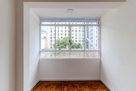 Apartamento à venda com 54m², 1 quarto e sem vaga Apartamento à venda com 54m², 1 quarto e sem vagaSala