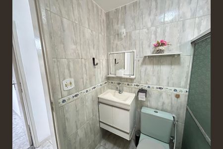 Apartamento à venda com 73m², 4 quartos e sem vagaBanheiro