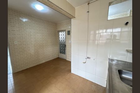 Apartamento à venda com 73m², 4 quartos e sem vagaCozinha