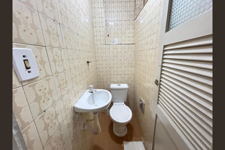 Apartamento à venda com 73m², 4 quartos e sem vagaBanheiro de serviço