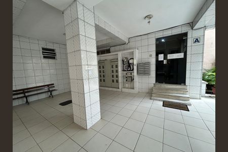 Apartamento à venda com 73m², 4 quartos e sem vagaÁrea comum