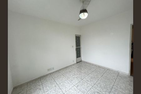 Apartamento à venda com 73m², 4 quartos e sem vagaSala