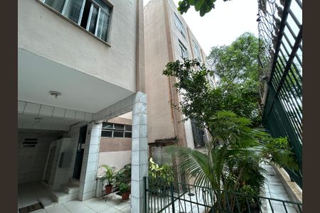 Apartamento à venda com 73m², 4 quartos e sem vagaFachada