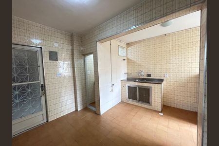 Apartamento à venda com 73m², 4 quartos e sem vagaCozinha