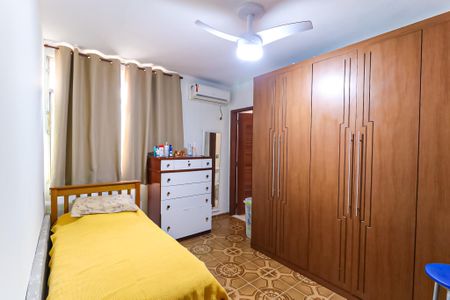 Casa à venda com 80m², 3 quartos e 2 vagas Casa à venda com 80m², 3 quartos e 2 vagasQuarto 3 - Suíte