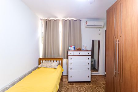 Casa à venda com 80m², 3 quartos e 2 vagas Casa à venda com 80m², 3 quartos e 2 vagasQuarto 3 - Suíte