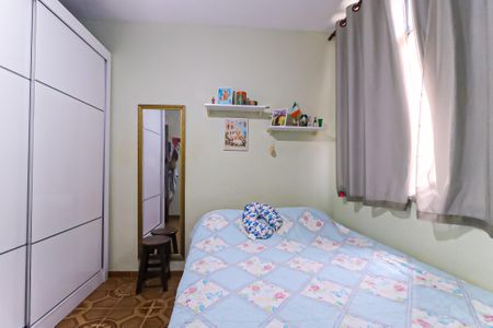 Casa à venda com 80m², 3 quartos e 2 vagas Casa à venda com 80m², 3 quartos e 2 vagasQuarto 2