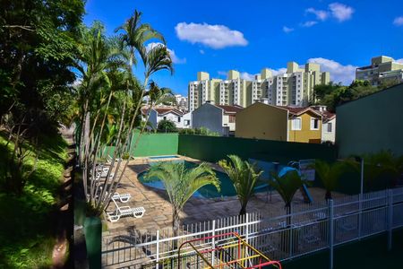 Apartamento à venda com 74m², 3 quartos e 1 vaga Apartamento à venda com 74m², 3 quartos e 1 vagaPiscina