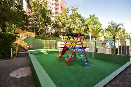 Apartamento à venda com 74m², 3 quartos e 1 vaga Apartamento à venda com 74m², 3 quartos e 1 vagaPlayground